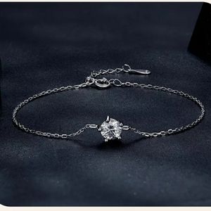 Certified 1ct t.w. Moissanite Diamond Halo